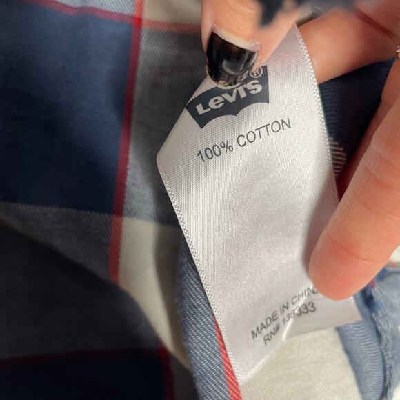 LEVIS Plaid Button Down Longsleeve Red White Blue Shirt Medium Flannel Cotton - Picture 3 of 3